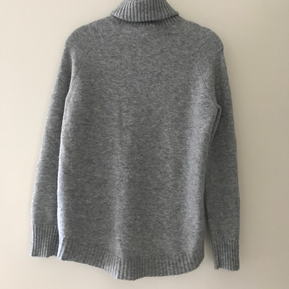 J Crew Turtleneck sweater in supersoft yarn Grey XXS - Picture 4 of 11